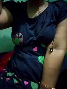 Snapshot of Maria_Mahi chatting on 6, 11, 2025 Maria Mahi online show from 6, 11, 2025