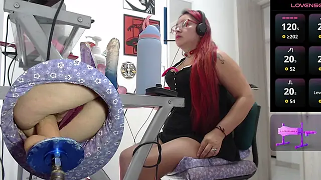 Snapshot of leidydi223 chatting on 2, 3, 2026 leidydi223 online show from 2, 3, 2026