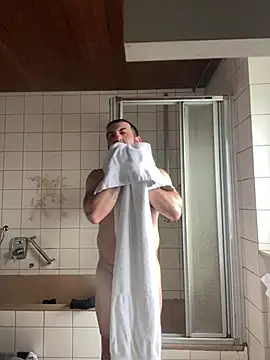 Snapshot of andrey1887 chatting on 15, 5, 2026 andrey1887 online show from 15, 5, 2026