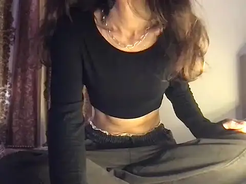 Snapshot of _Maya_zaidi_ chatting on 7, 7, 2026 Maya zaidi online show from 7, 7, 2026