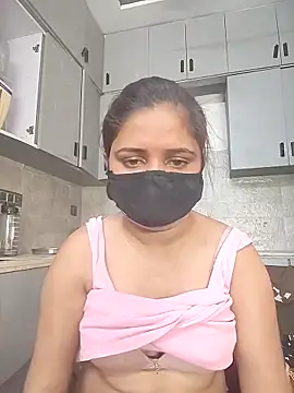 Snapshot of Ruhi_07 chatting on 28, 4, 2026 Ruhi 07 online show from 28, 4, 2026