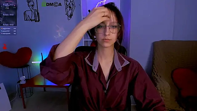 Snapshot of lau_ra_queen chatting on 28, 11, 2025 lau ra queen online show from 28, 11, 2025