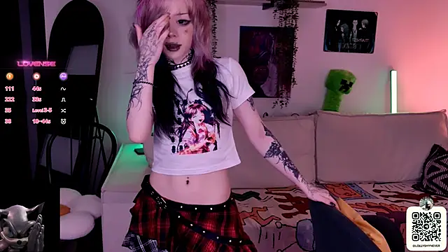 Snapshot of Lollyshy chatting on 27, 10, 2025 Lollyshy online show from 27, 10, 2025