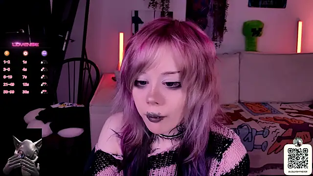 Snapshot of Lollyshy chatting on 28, 10, 2025 Lollyshy online show from 28, 10, 2025