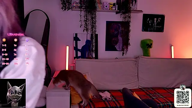 Snapshot of Lollyshy chatting on 30, 10, 2025 Lollyshy online show from 30, 10, 2025