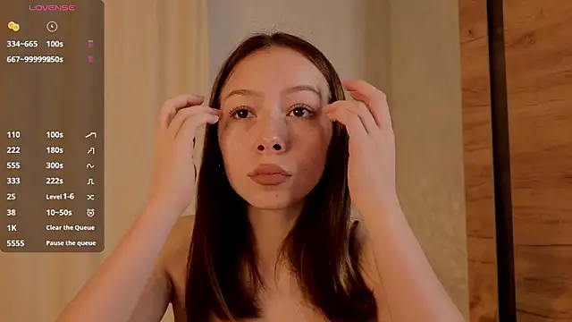 Snapshot of BlushinBloom chatting on 3, 10, 2025 BlushinBloom online show from 3, 10, 2025