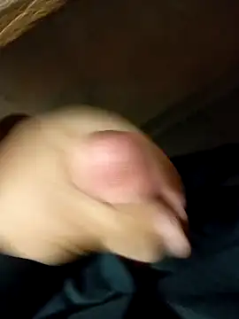 Snapshot of Yona-67 chatting on 23, 11, 2025 Yona-67 online show from 23, 11, 2025