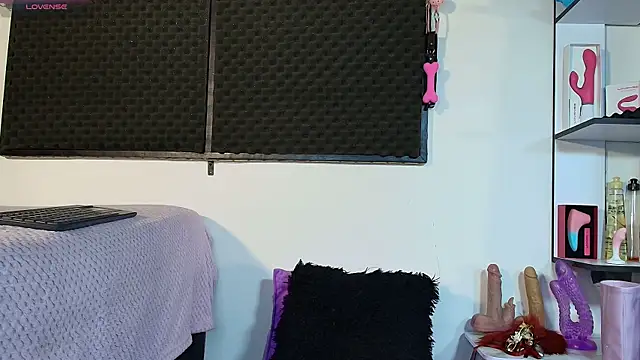 karlamoon23 online show from 28, 3, 2026