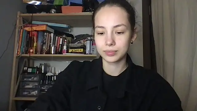 Yuna5343 online show from 15, 12, 2025