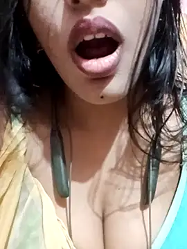 kaviyaponnu0987 online show from 10, 10, 2025