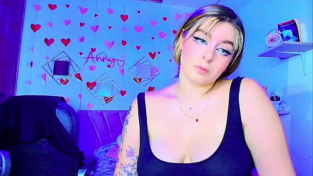 Anny Hurtado online show from 17, 12, 2025