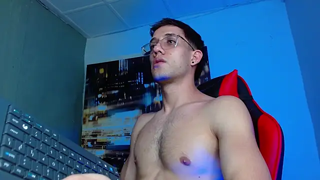 Snapshot of alexgiraldo__ chatting on 5, 4, 2026 alexgiraldo online show from 5, 4, 2026