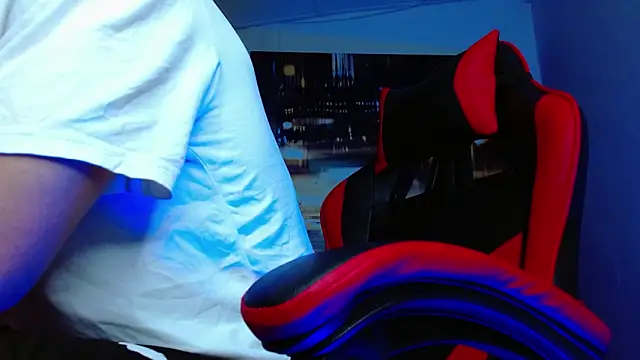 Snapshot of alexgiraldo__ chatting on 9, 4, 2026 alexgiraldo online show from 9, 4, 2026