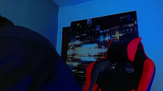 Snapshot of alexgiraldo__ chatting on 28, 4, 2026 alexgiraldo online show from 28, 4, 2026