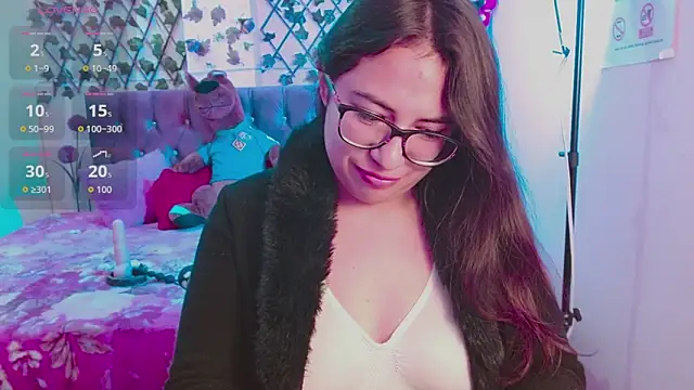 Estrella  sex online show from 3, 10, 2025