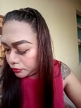 Snapshot of EmmaKantutera chatting on 27, 11, 2025 EmmaKantutera online show from 27, 11, 2025