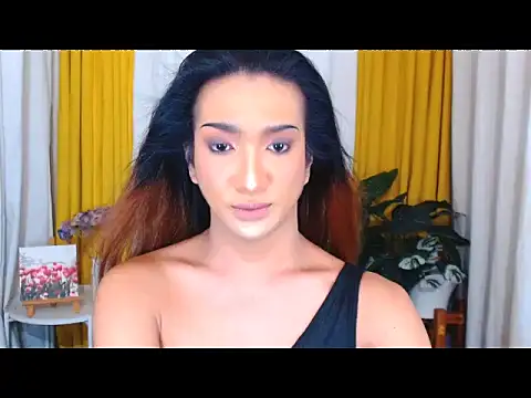 Snapshot of EmmaKantutera chatting on 30, 11, 2025 EmmaKantutera online show from 30, 11, 2025