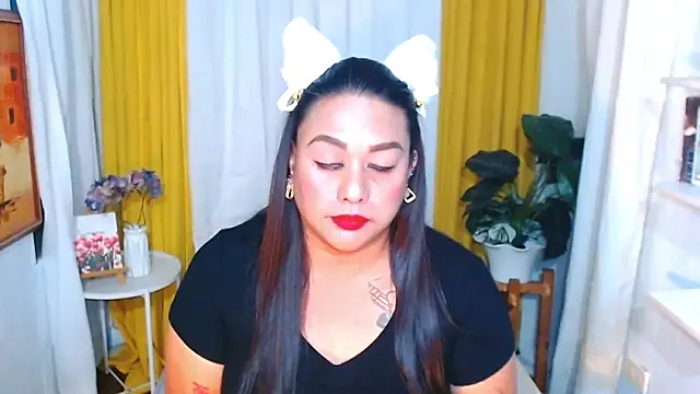 Snapshot of EmmaKantutera chatting on 20, 12, 2025 EmmaKantutera online show from 20, 12, 2025