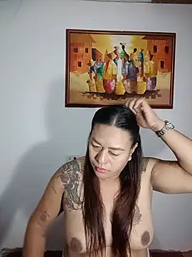 Snapshot of EmmaKantutera chatting on 7, 8, 2026 EmmaKantutera online show from 7, 8, 2026