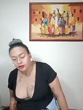 Snapshot of EmmaKantutera chatting on 9, 8, 2026 EmmaKantutera online show from 9, 8, 2026