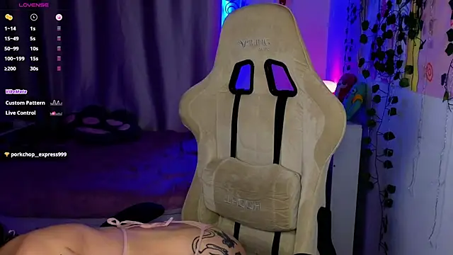 Snapshot of bunnykellyyy chatting on 6, 3, 2026 bunnykellyyy online show from 6, 3, 2026