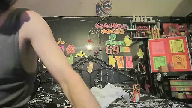 Splash Queen420 online show from 13, 4, 2026