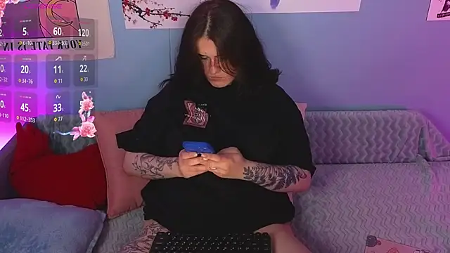 Dark Shine online show from 15, 4, 2026