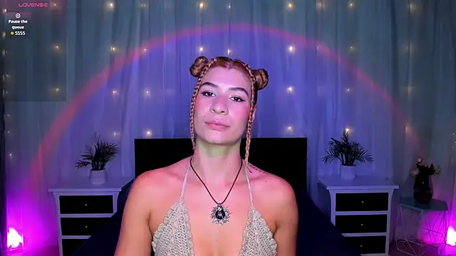 Evolet Bee online show from 21, 3, 2026