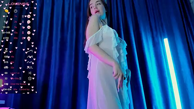 Snapshot of _ember_void_ chatting on 21, 11, 2025 ember void online show from 21, 11, 2025