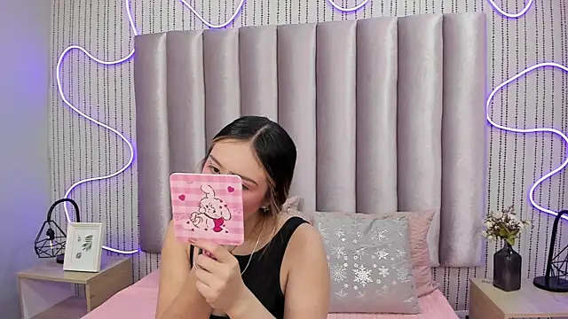 Snapshot of SamanthaPeachss chatting on 19, 12, 2025 SamanthaPeachss online show from 19, 12, 2025