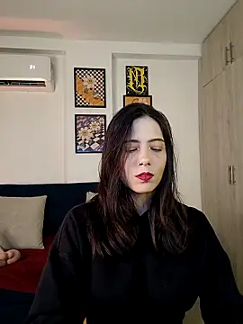 Snapshot of mishelkrave_ chatting on 19, 10, 2025 mishelkrave online show from 19, 10, 2025