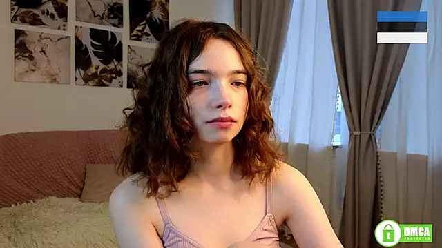 Evi Brook online show from 3, 11, 2025