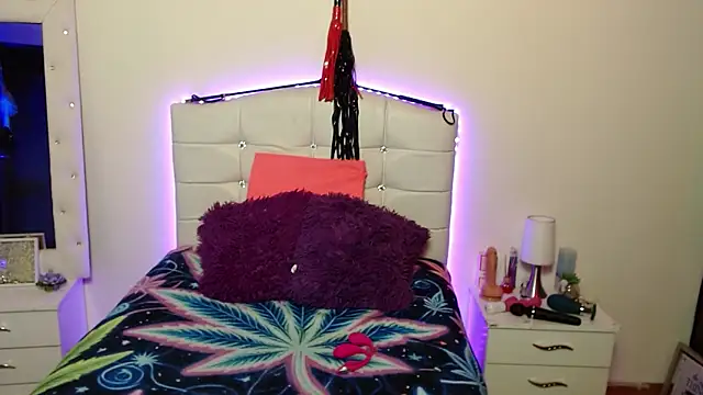 elapetitie online show from 26, 9, 2025