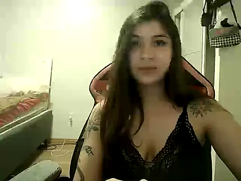 Becca B online show from 19, 11, 2025