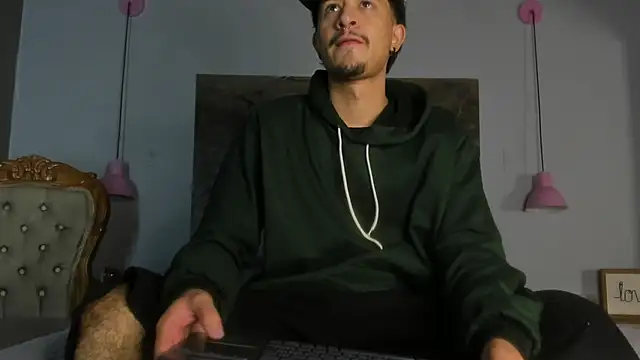 DimitriDeluxe online show from 31, 10, 2025