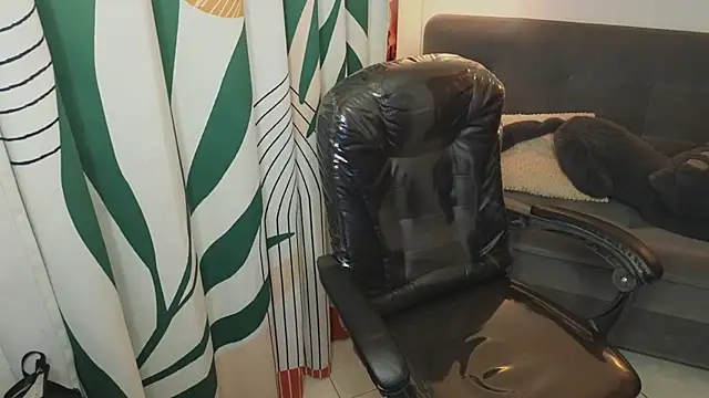 Snapshot of kathie_lozada chatting on 11, 11, 2025 kathie lozada online show from 11, 11, 2025