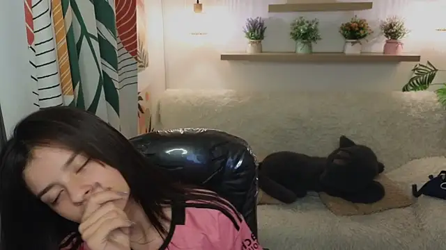 Snapshot of kathie_lozada chatting on 20, 11, 2025 kathie lozada online show from 20, 11, 2025