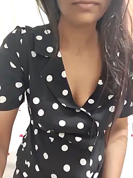 Shalu G online show from 5, 11, 2025