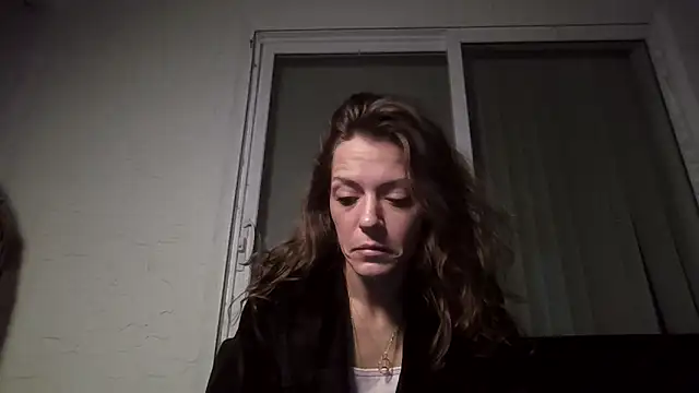 Snapshot of LaylaRainVIP chatting on 15, 12, 2025 LaylaRainVIP online show from 15, 12, 2025