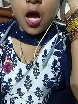 Snapshot of Varsha21 chatting on 12, 9, 2025 Varsha21 online show from 12, 9, 2025