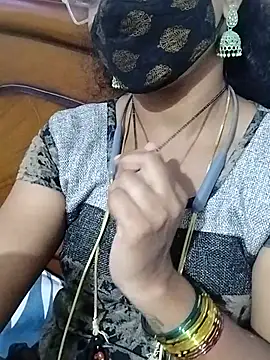 Snapshot of Varsha21 chatting on 18, 9, 2025 Varsha21 online show from 18, 9, 2025