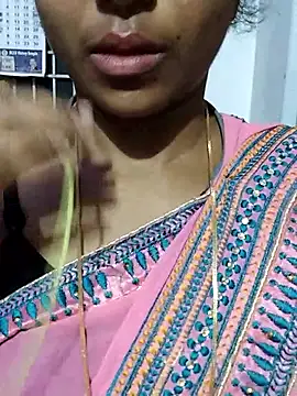 Snapshot of Varsha21 chatting on 20, 9, 2025 Varsha21 online show from 20, 9, 2025