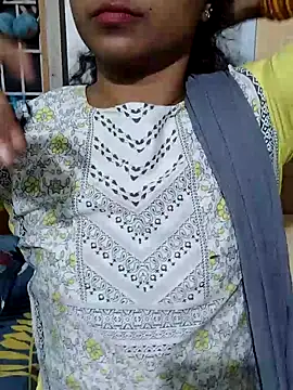 Snapshot of Varsha21 chatting on 11, 10, 2025 Varsha21 online show from 11, 10, 2025