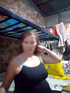 SexyHottMom online show from 16, 4, 2026