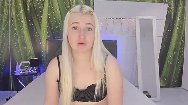 HollyTailors online show from 11, 2, 2026