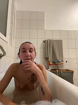 Emilia Mausi online show from 6, 10, 2025