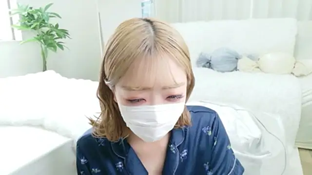 Snapshot of Rina_72 chatting on 9, 6, 2026 Rina 72 online show from 9, 6, 2026