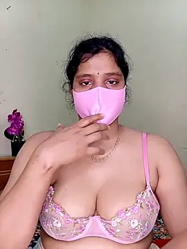 Snapshot of Rose-luckey chatting on 5, 4, 2026 Rose-luckey online show from 5, 4, 2026