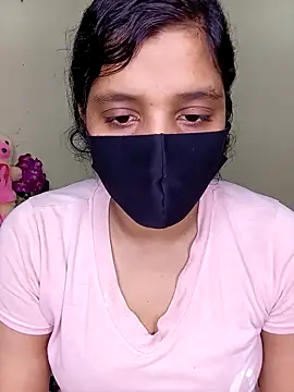 Snapshot of Rose-luckey chatting on 6, 4, 2026 Rose-luckey online show from 6, 4, 2026