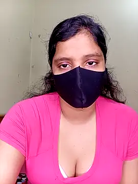 Snapshot of Rose-luckey chatting on 18, 4, 2026 Rose-luckey online show from 18, 4, 2026